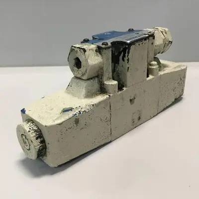 USED VICKERS DG4V36CMP7H750JA100
