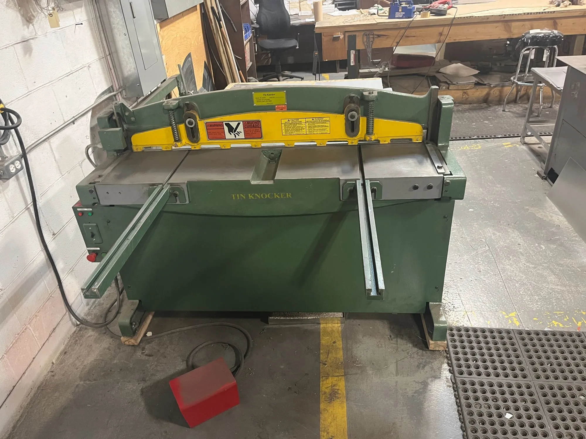 Used TIN KNOCKER TK H1652 Power Squaring Shears (Gauge) Ontario CA | ListingHippo #1517150