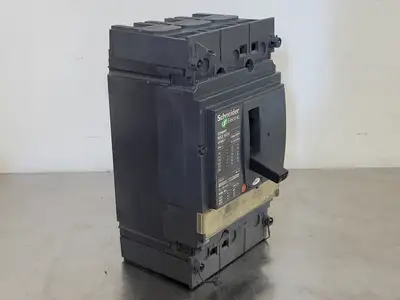 Used SCHNEIDER ELECTRIC NSX100-160-250-F/N/H/NA Switchgears British Columbia CA | Lenmark #241737