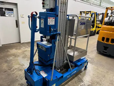 2000 Genie IWP20 Man Lift