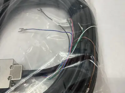USED KEYENCE CONTROL CABLE NFPA79 COMPATIBLE, WITH D-SUB 9-PIN, 10M LENGTH