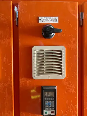 800A Motor Control Center MCC, 575V, 800A Bus, Form 4A, IP42 Enclosure