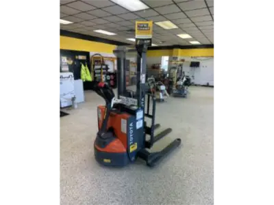 2022 TOYOTA 8BWS13 Walk-Behind Electric Stackers | Steam Well LLC (1)