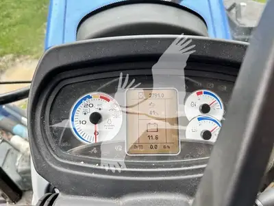 USED 2015 NEW HOLLAND TS6.110