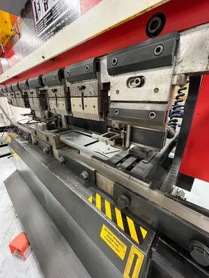 Used 2000 AMADA RG-50 Press Brakes Wisconsin US | Mac-Tech #1360577