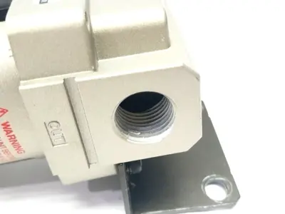 Used SMC AFM40-04B Air Filtration Units Michigan US | Maverick Industrial Sales #1463971