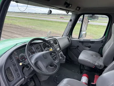 Used 2021 FREIGHTLINER BEARCAT ASPHALT DISTRIBUTOR Tanker trucks Minnesota US | Carco Truck & Equipment #1514032