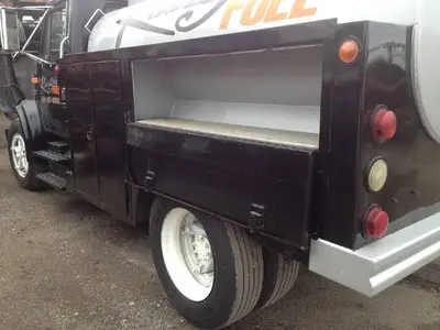 New | in-Stock 1990 INTERNATIONAL FUEL TANKER TRUCK Fuel & Lube Trucks Florida US | USA Transequipment #1542572