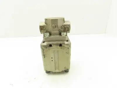 CKD CV2-15AX548 Pneumatic Solenoid Valve 2 Way 2 Position 1/2"NPT