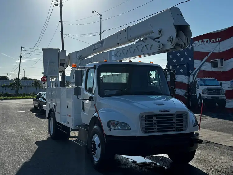 Used 2016 FREIGHTLINER M2 106 Tractors & Trailers Florida US | Truck and Van Outlet #1506256