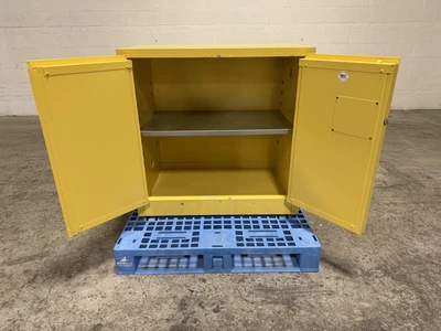 Used _UNKNOWN_ _UNKNOWN_ Hazardous Storage Units Ohio US | Federal Equipment Company #1393706