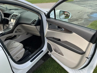 USED 2016 LINCOLN MKX