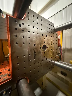 HUSKY HUSKY H200 R880/55 HORIZONTAL INJECTION MOULDING MACHINES | INJECTION DEPOT (5)