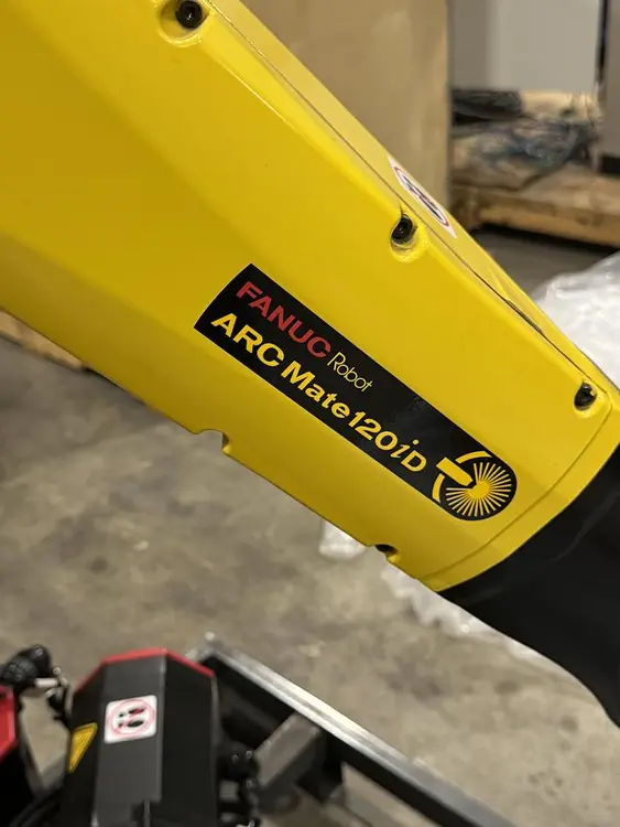 New | in-Stock 2021 FANUC FANUC ARCMATE 120ID Robots Michigan US | RAB Industries, Inc. #495029