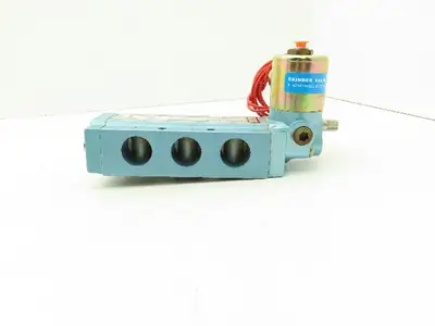 Honeywell Skinner S3R0AGLX Directional Control Valve 5-Way 2 Pos 240VAC 150 PSI