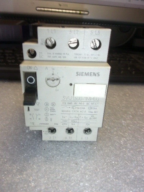 Used Siemens 3VU1300-1MH00 Circuit Breakers Arizona US | ASSET CONVERSION SPECIALISTS, INC. #306409