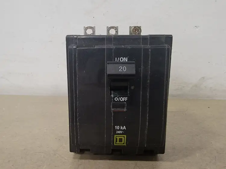 Used SQUARE D QOB320 Switchgears British Columbia CA | Lenmark #367173