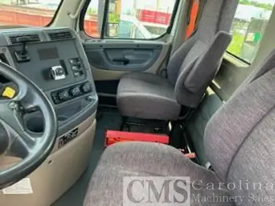 2015 Cascadia Day Cab