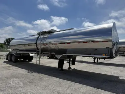 Used 2011 POLAR _UNKNOWN_ Tanker Trailers Indiana US | Lakeshore Equipment Sales #1546603