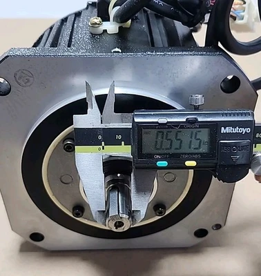 USED Yaskawa SGMDH-06A2A-YR13