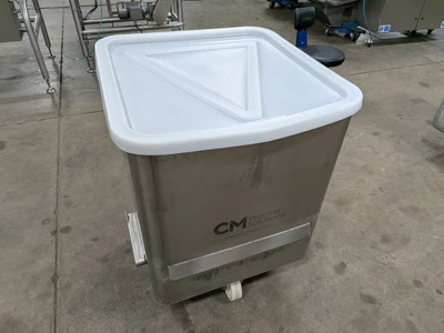 600 Pound SS Dump Buggy with Plastic Lid