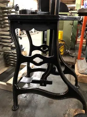0282-385 R Blundell Foot Press – Circa 1870