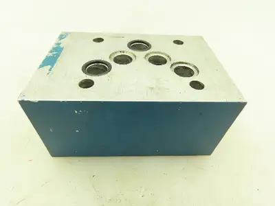 Daman 0895 Aluminum Manifold Sandwich Block SAE-4  LOT OF 2