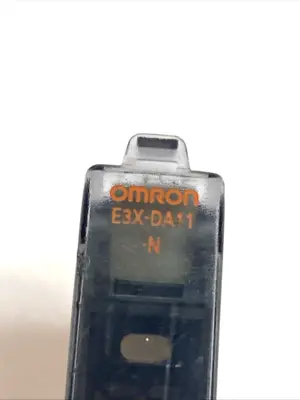 Used Omron Digital Fiber Amplifier Photoelectric Sensor NPN 12-24VDC Photoelectric Sensors Michigan US | Maverick Industrial Sales #1395181