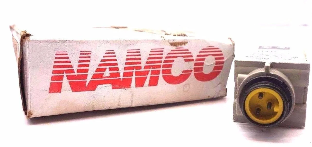 USED NAMCO EE560-54400 PROXIMITY SWITCH EE56054400