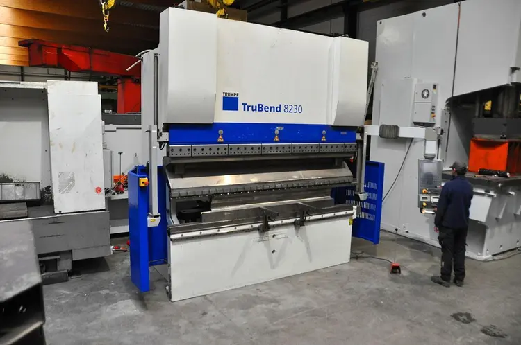 Used TRUMPF TRUMABEND 230 TON X 3050 MM CNC Press Brakes | Apt International N.V #372988