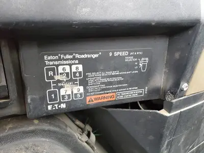 USED 1994 INTERNATIONAL 8200