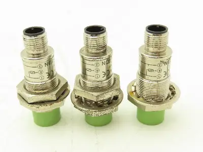 Autonics PRCM18-8DN Sensor 8mm Sensing Distance M18 12/24vDC Lot of 3