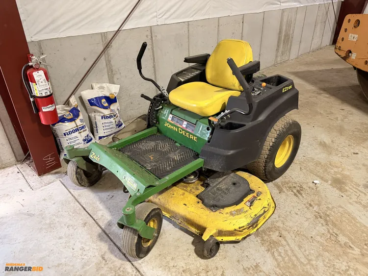 Used JOHN DEERE Z445 54C Mowers Michigan US | Miedema Asset Management Group #1340464