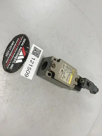 USED OMRON D4B-2115N-R