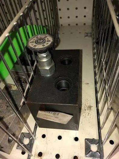 New | in-Stock AFTERMARKET HYDRAULIC VALVE - 9708-14V-B03 Pump & Valve Parts Pennsylvania US | East West Machinery & Drilling #1416346