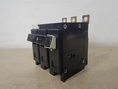 USED CUTLER-HAMMER BAB3030H
