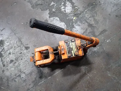 USED CABLE CUTTER CO. P