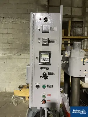 17" x 18" Racine Hydraulic Press