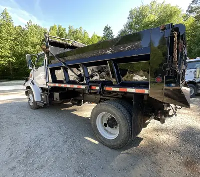 Used 2004 STERLING L9500 Dump trucks Virginia US | Proxy Equipment #1388708
