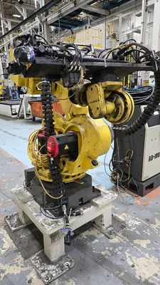 USED 2009 FANUC R-2000iB/210F + R-30iA