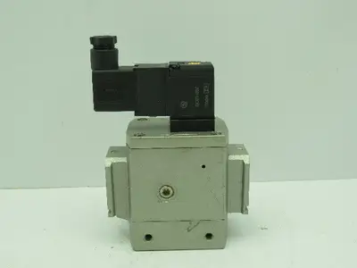 SMC NAV4000-N04-5DZB Pneumatic Soft Start Valve 24VDC 1/2"NPT