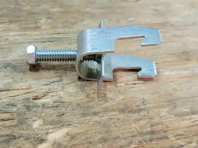 1" Conduit Strut Clamp 055