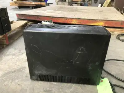 APC BR1500G UPS Uninterruptible Power Supply 1500VA 865W 12A 120VAC