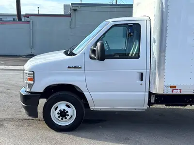 Used 2023 FORD E-450 Box trucks Florida US | Truck and Van Outlet #1509144