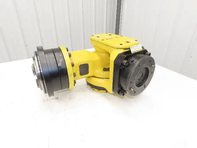 Fanuc R-2000iA/165F Industrial Robot Arm Wrist Assembly J5 Axis A05B-1324-B203