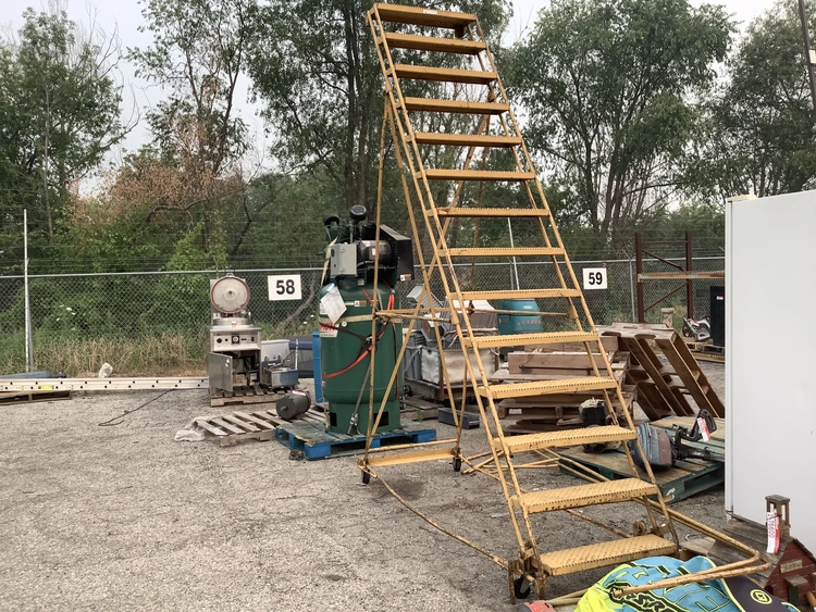 Used _UNKNOWN_ _UNKNOWN_ Ladders Michigan US | Miedema Asset Management Group #1313207