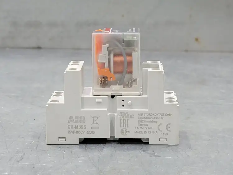 Used ABB CR-M024AC2L & CR-M3SS Misc Electrical & Power Parts British Columbia CA | Lenmark #247587
