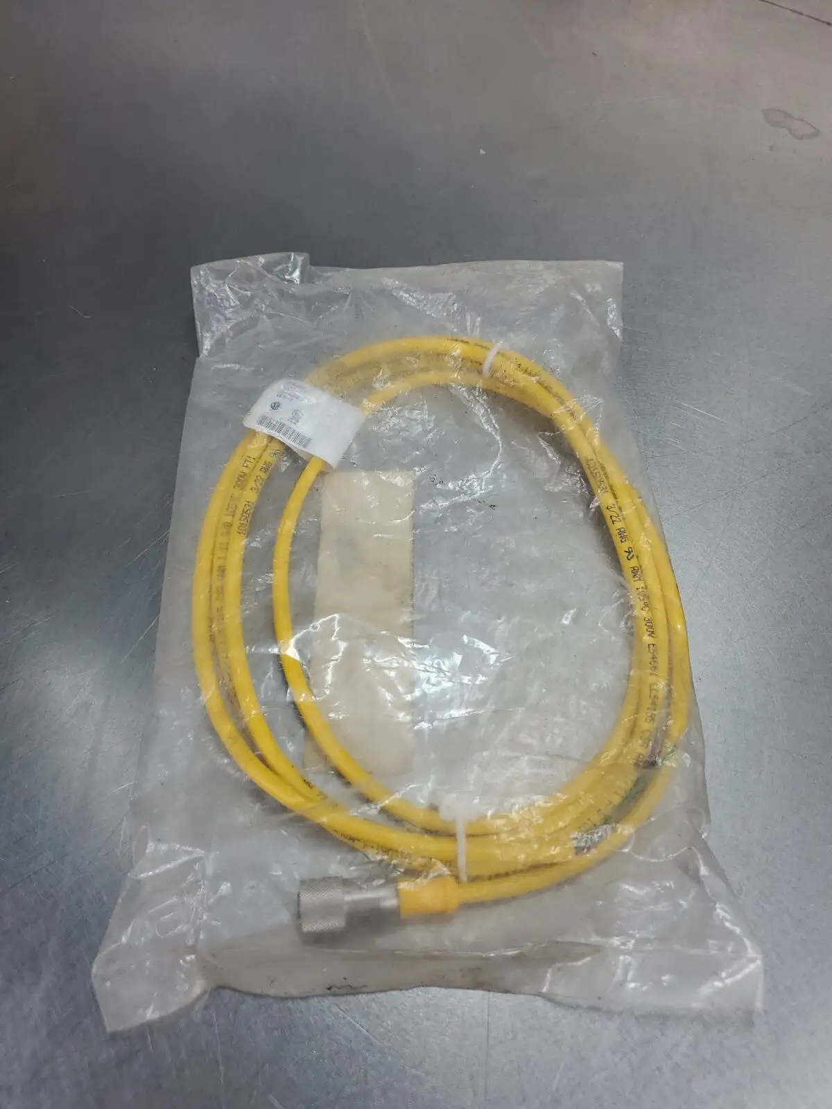 TURCK KB 3T-2 (ID# U2411-0) Cordset. 5A-12/4