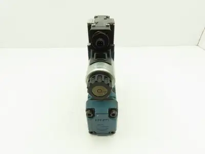 Rexroth 4WE6J61/EG24N9DK24L2,  Z2FS 6-2-43/1QV,  4WEH10W44/6EG24 Valve Stack