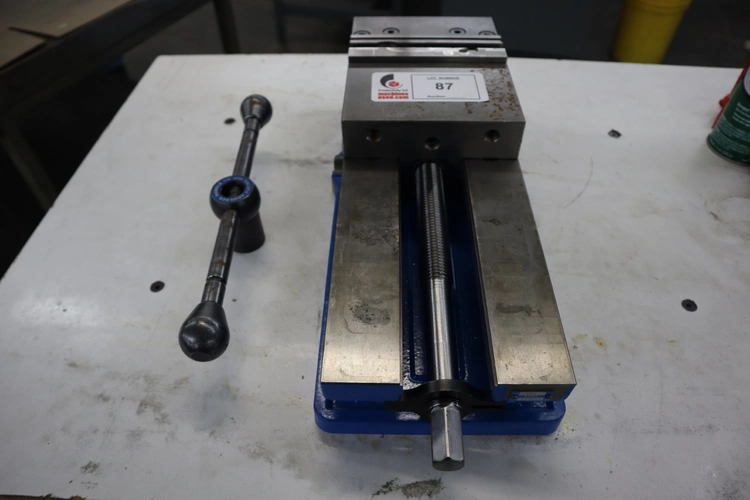 Used KURT WORKHOLDING SOLUTIONS DX6 Vises Minnesota US | Machinesused.com #1390026